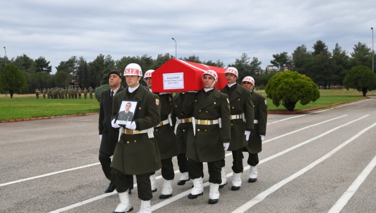 Balıkesir’de Şehit Uzman Çavuş Kemal Ekri İçin Askeri Tören Düzenlendi
