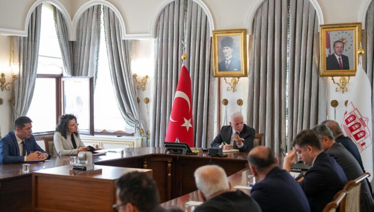 İstanbul’un Eğitim Yatırımları Masaya Yatırıldı: Haftalık Değerlendirme Toplantısı Gerçekleşti