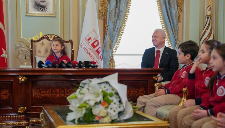 İstanbul’da 23 Nisan Coşkusu: Vali Gül Makamını Asmin Ayşe Aslan’a Devretti