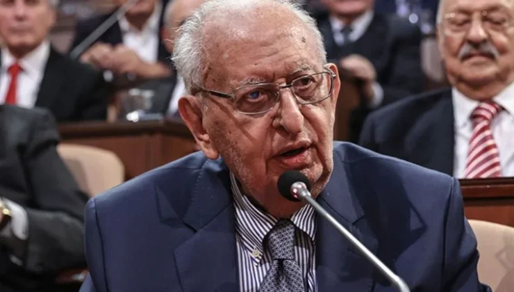 Eski TBMM Başkanı Hüsamettin Cindoruk Vefat Etti: Siyasilerden Taziye Mesajları Yağdı