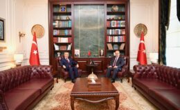 Eski TBMM Başkanı Bülent Arınç ve Sayıştay Üyesi Nükrettin Parlak’tan Vali Yakup Canbolat’a Ziyaret