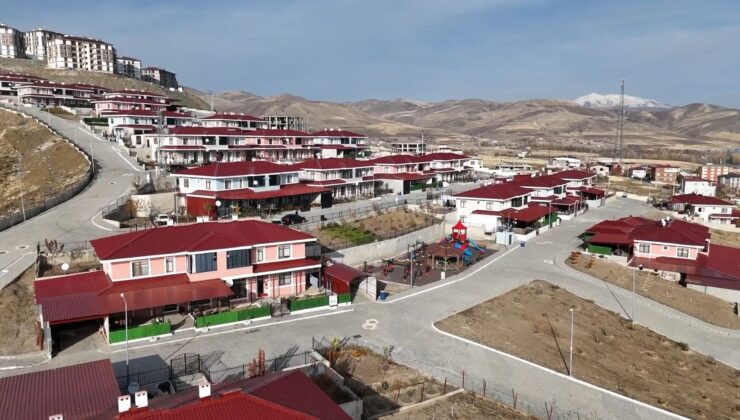 Bitlis’te Ahıska Türkleri İçin İnşa Edilen Kalıcı Konutların Teslimi Başladı