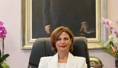 Eskişehir Büyükşehir Belediye Başkanı Ayşe Ünlüce CHP’den İstifa Etti