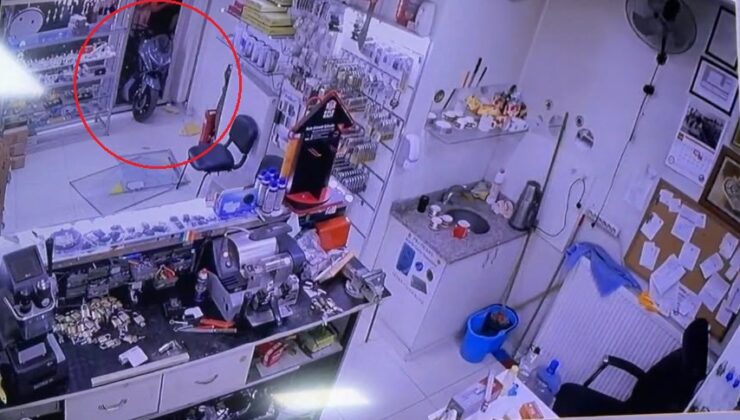 Eskişehir’de Kaza Sonrası Bıçaklı Kavga: 2 Yaralı