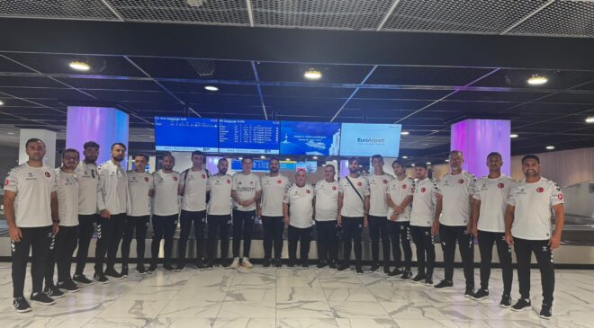 B1 Erkek Milli Futbol Takımı Avrupa Şampiyonası İçin Sahaya İniyor